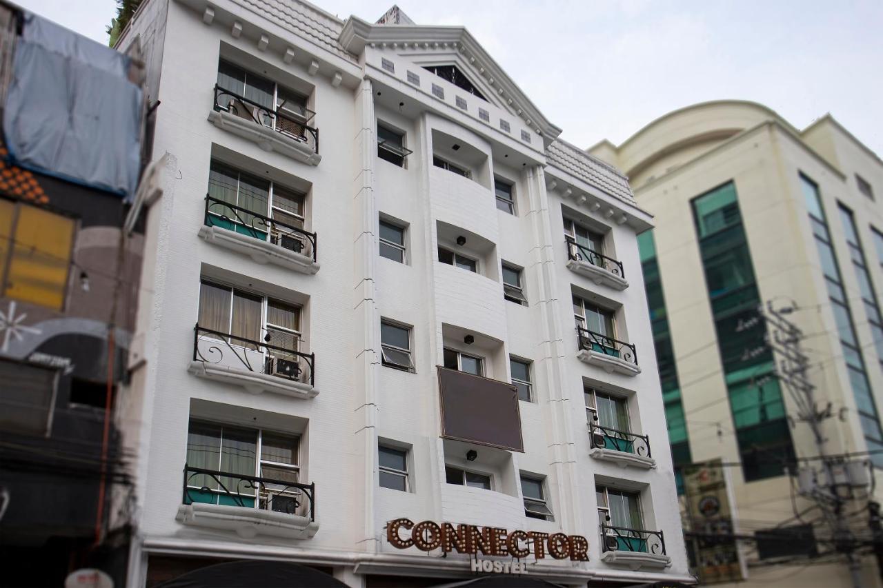 Oyo 821 Connector Hostel 마카티 외부 사진