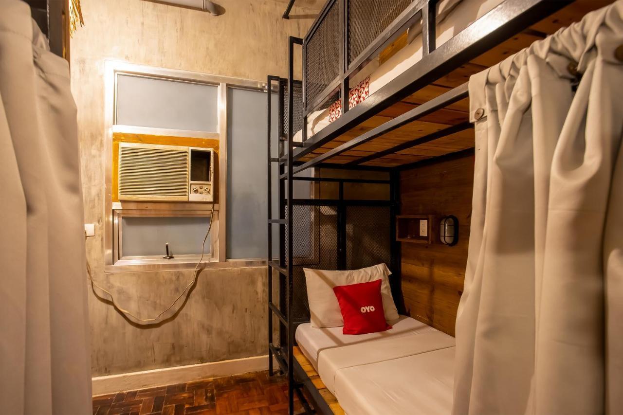 Oyo 821 Connector Hostel 마카티 외부 사진