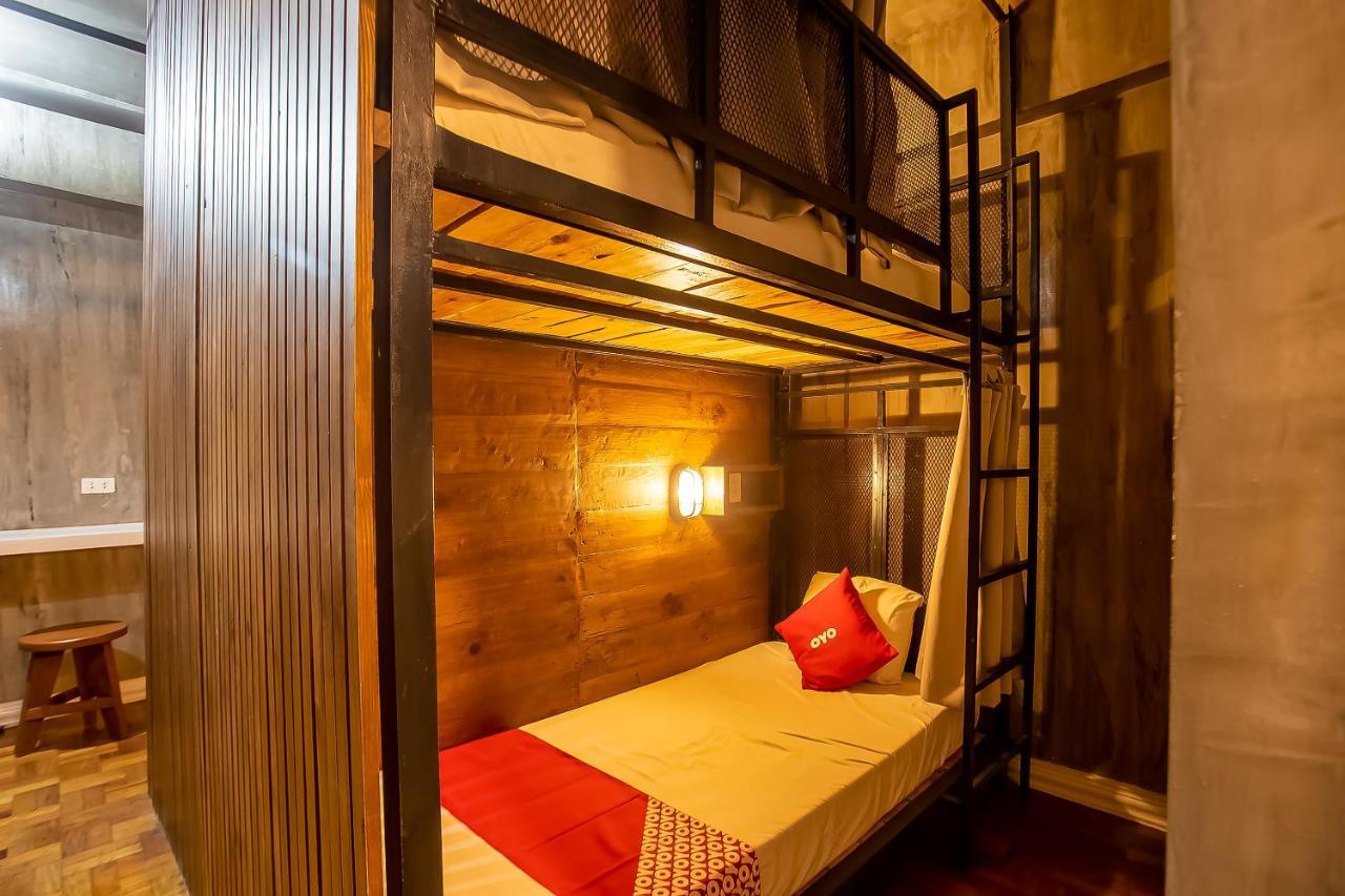 Oyo 821 Connector Hostel 마카티 외부 사진