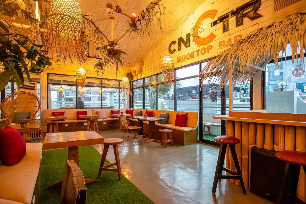 Oyo 821 Connector Hostel 마카티 외부 사진