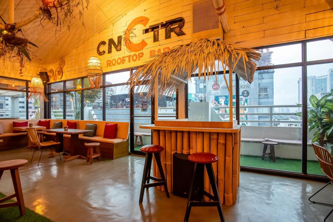 Oyo 821 Connector Hostel 마카티 외부 사진