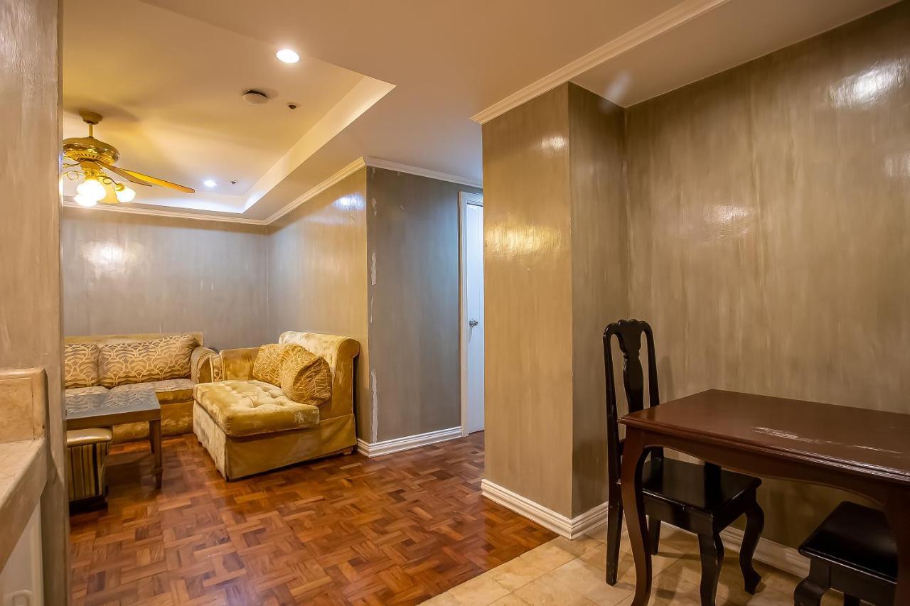 Oyo 821 Connector Hostel 마카티 외부 사진